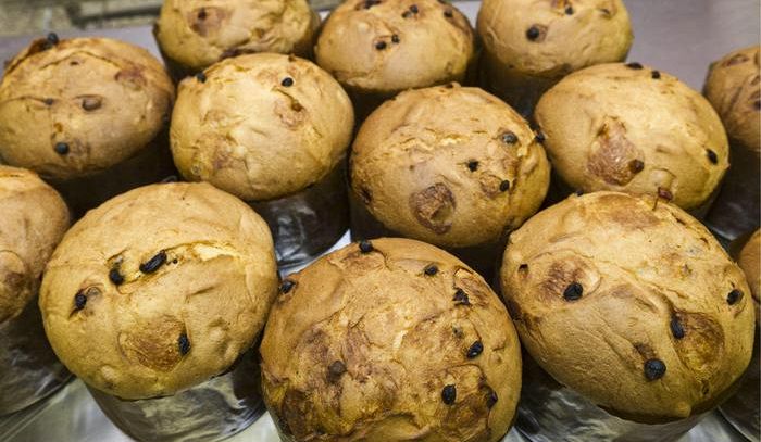 Filamenti metallici nel panettone, ritirati 2 lotti Maina