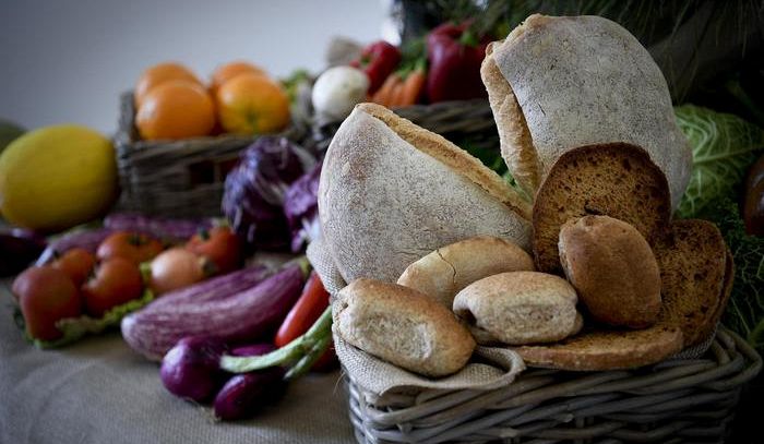 Dieta mediterranea, menu di longevità ma lontano dalle tavole