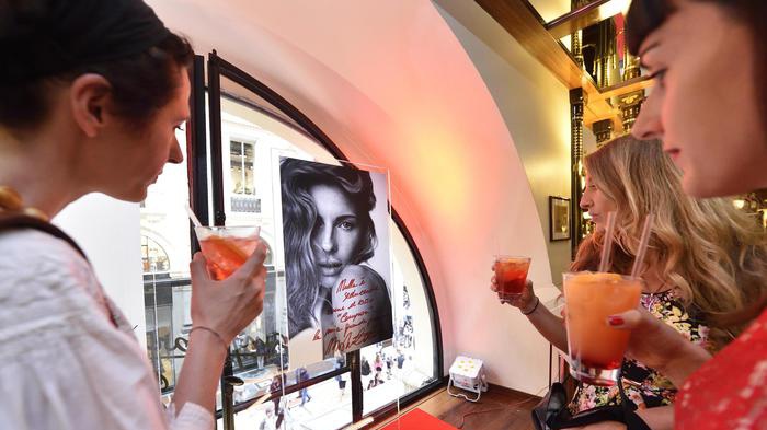 Campari esalta 100 anni Negroni con gara barman