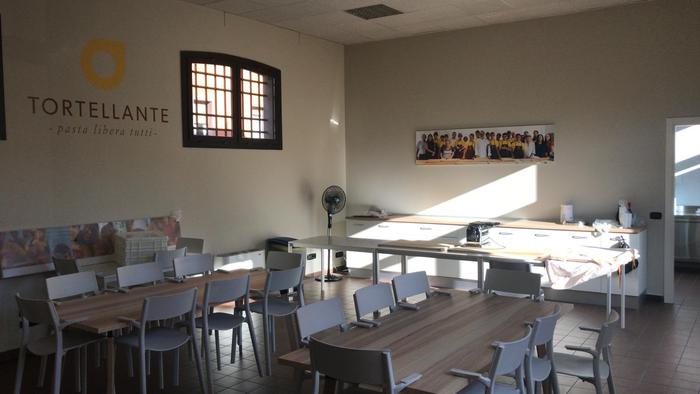 Autismo: Bottura inaugura laboratorio di sfoglia a Modena