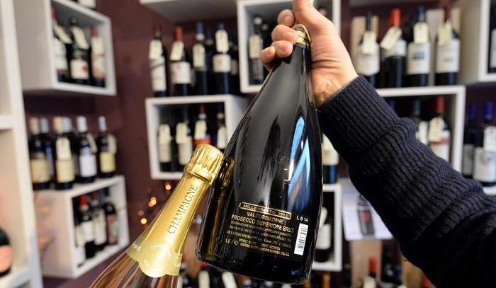 Prosecco: Zaia, indicare prezzo minimo, sotto non è valido
