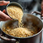 Bulgur aggiunto alle lenticchie