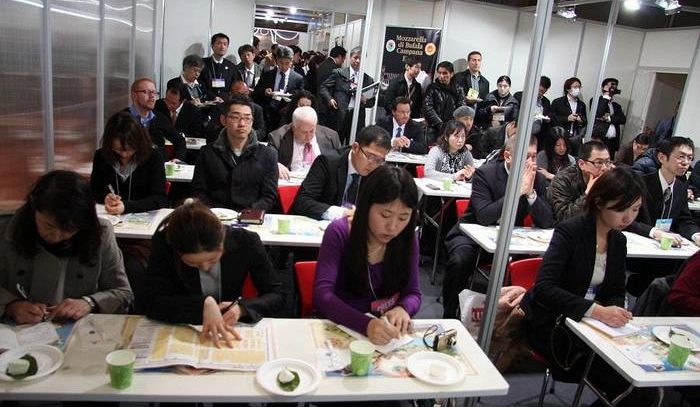 ### CANCELLATA: Mozzarella bufala campana a Tokyo con gli altri formaggi Dop ###