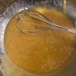 Uova sbattute con lo zucchero