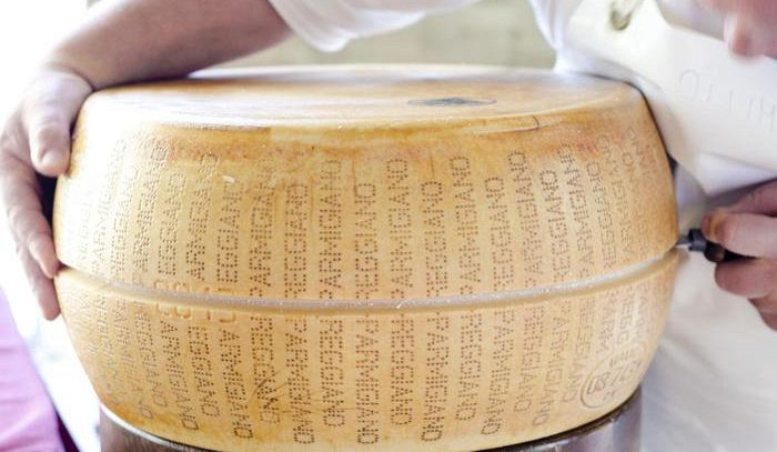 Per il Parmigiano un 2019 sprint, sale la produzione ma anche il prezzo