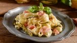 Pasta con asparagi e speck