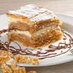 Torta di noci con crema al mascarpone