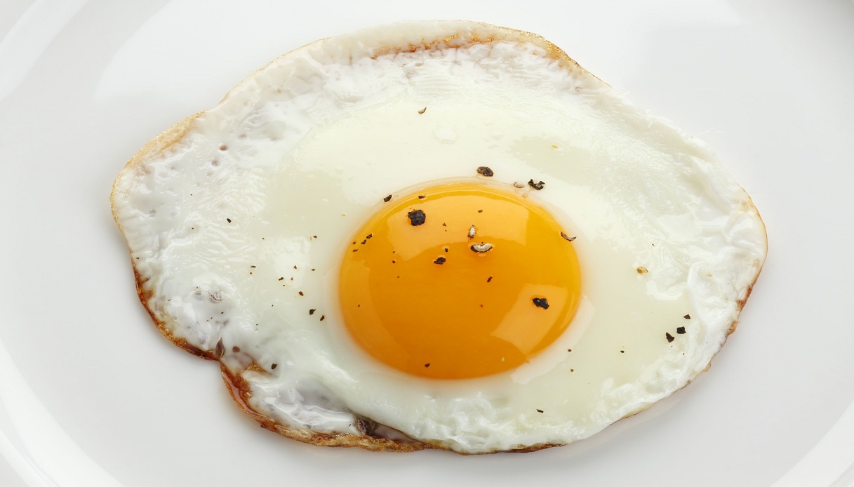 Ricetta Uova al tegamino - Le Ricette di Buonissimo