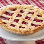 Crostata di amarene brusche