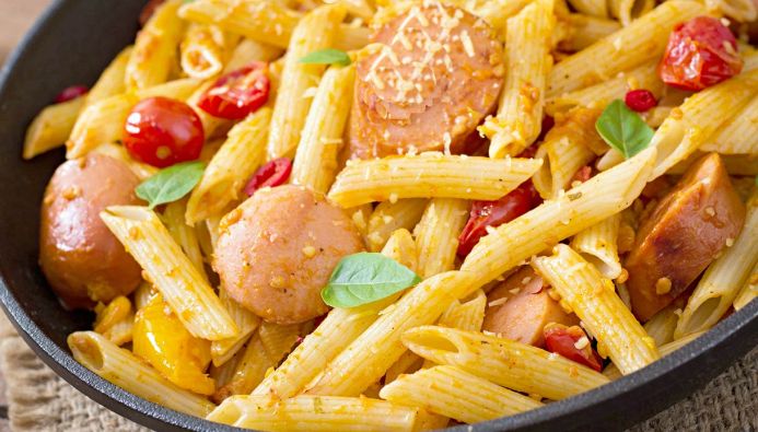 Pasta fredda con wurstel