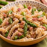 Pasta asparagi e pancetta