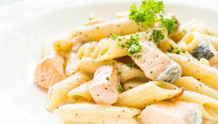 Pasta fredda al salmone