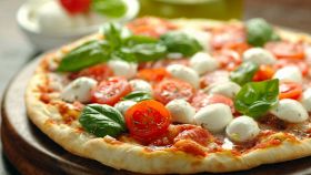 Pizza surgelata: come trasformarla in una pizza buonissima