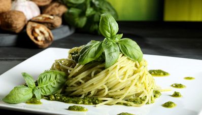 Spaghetti al pesto di noci