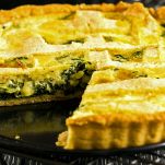 Torta uvetta e spinaci