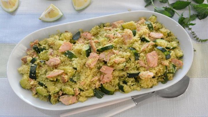 Cous cous salmone e zucchine
