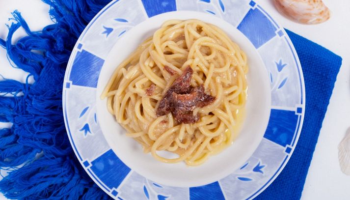 Spaghetti cipolla e alici