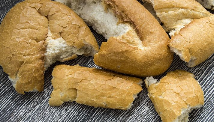 Come utilizzare il pane raffermo