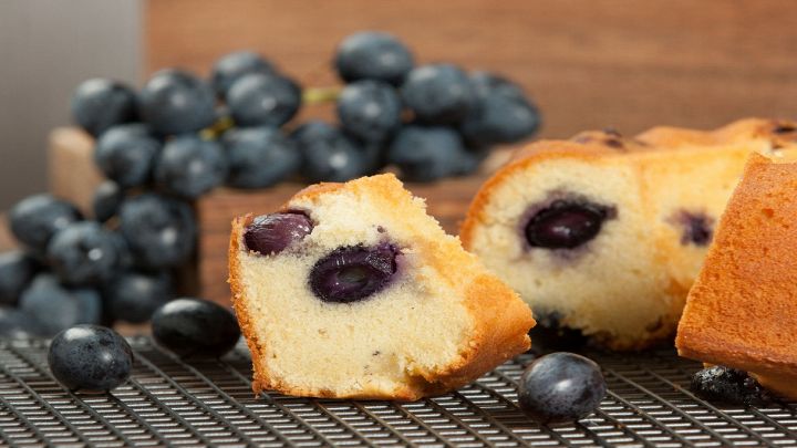 Torta all'uva fragola