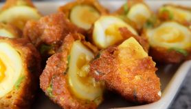 Uova di quaglia fritte