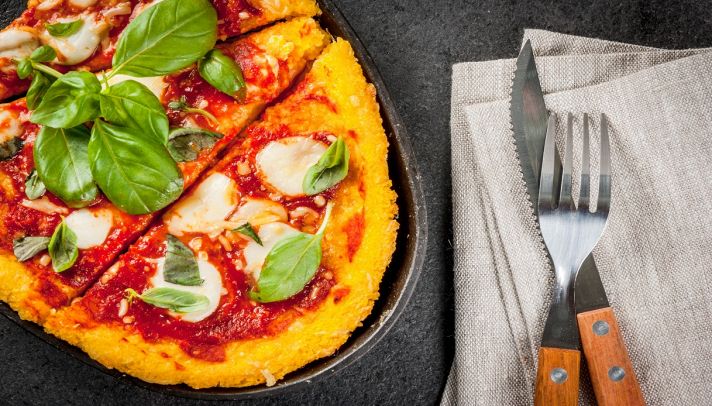 Ricetta Pizza di polenta - Le Ricette di Buonissimo