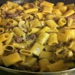 mezze-maniche-con-crema-di-patate-e-salsiccia