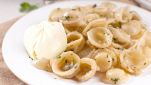 Orecchiette al pesto di pistacchio e burrata