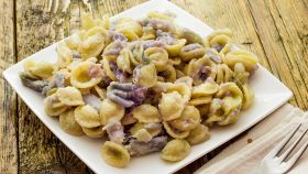 Ricetta orecchiette con cavolfiore viola