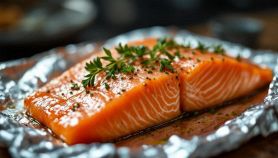 Filetto di salmone nel cartoccio aperto