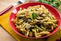 Strozzapreti alla boscaiola