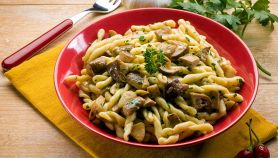 Strozzapreti alla boscaiola