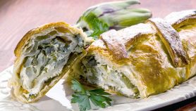 Strudel con carciofi e ricotta