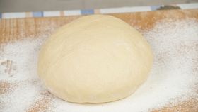 Come realizzare un impasto veloce per pizza