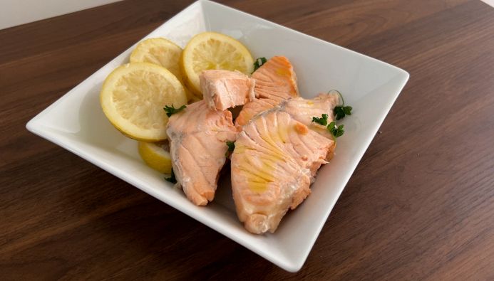 Salmone bollito