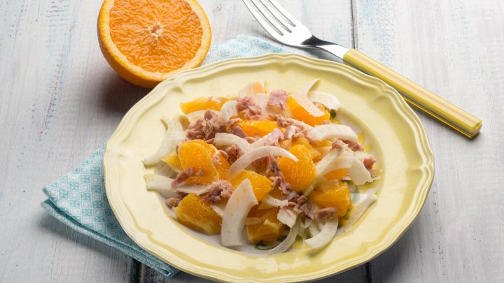 Insalata tonno, finocchi e arancia
