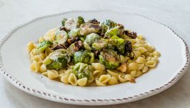 Pasta con cavolini di Bruxelles
