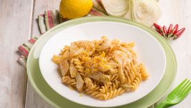 Pasta con finocchi e limone