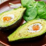avocado-forno-uova