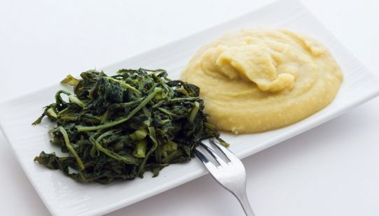 Ricetta fave e cicoria