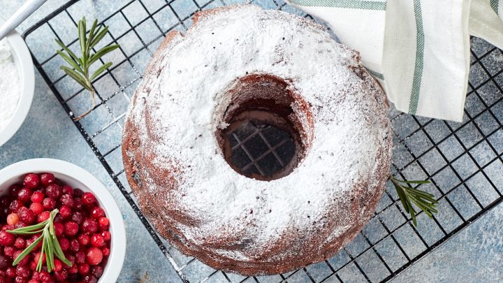 Torta 5 vasetti ripiena di cioccolato: ciambella senza bilancia