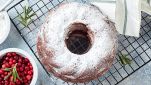 Torta 5 vasetti ripiena di cioccolato: ciambella senza bilancia