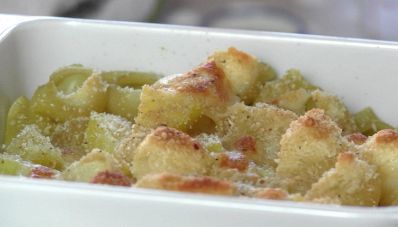 Pasta con patate e scamorza