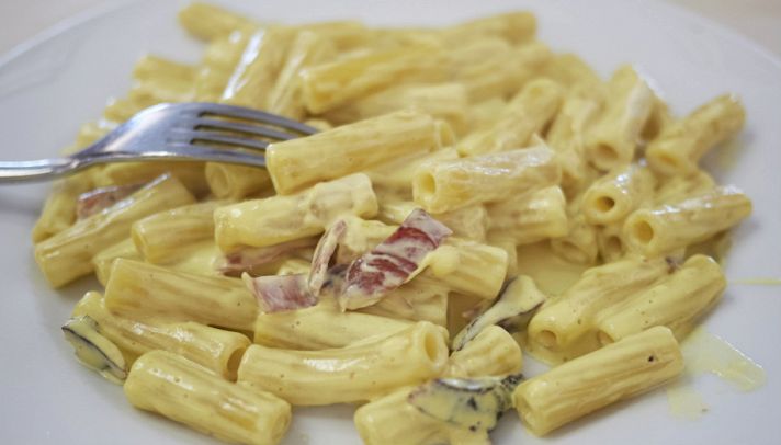 Ricetta Penne panna, speck e zafferano - Le Ricette di ...