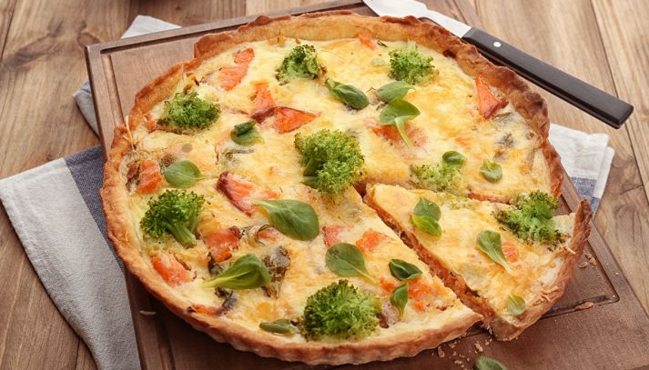 Torta Quiche con broccoli e salmone