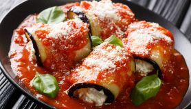 Involtini di melanzane con pomodoro e ricotta