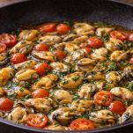 cottura cozze con pomodorini in padella