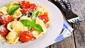 Orecchiette con pomodorini e ricotta salata