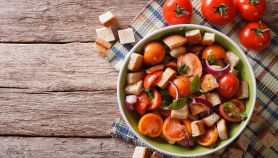 Panzanella toscana