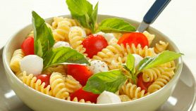 Pasta fredda alla caprese