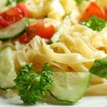 taglietelle-cetriolo-pomodorini